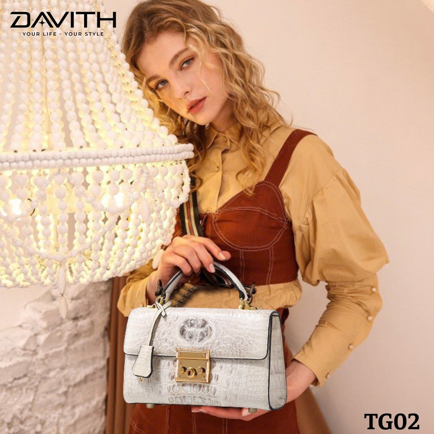 High-end women's crocodile hump leather handbag in albino white - TG02