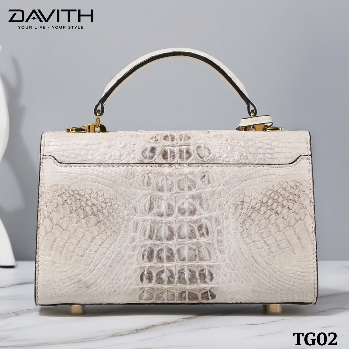 High-end women's crocodile hump leather handbag in albino white - TG02